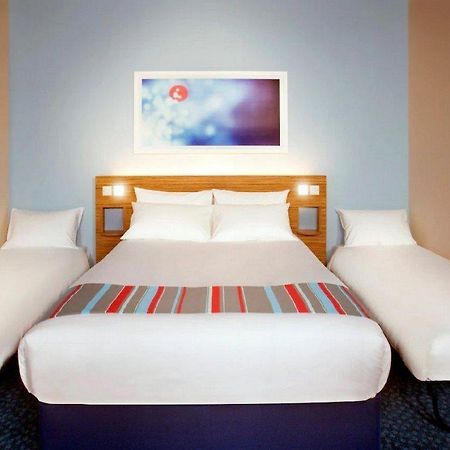 Travelodge Tunbridge Wells Extérieur photo